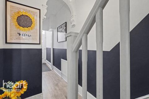 3 bedroom terraced house for sale, Alma Road, Kent