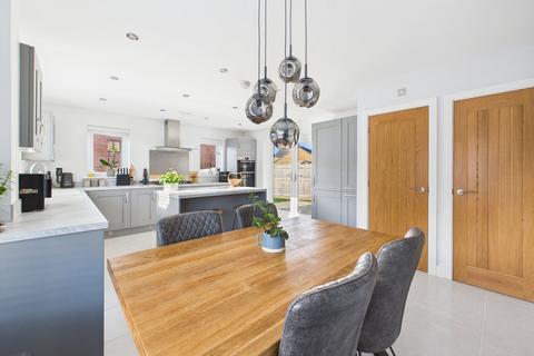 4 bedroom detached house for sale, Ten Acres Close, Hutton , Weston-Super-Mare, BS24
