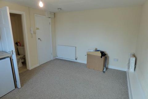 Studio to rent, Priory Street, Carmarthen, Carmarthenshire