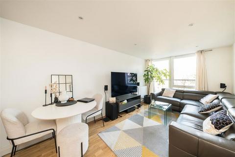 1 bedroom flat to rent, Grange Road, London SE1