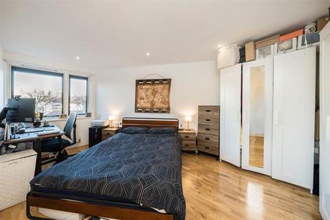 1 bedroom flat to rent, Grange Road, London SE1