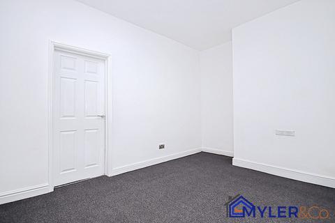 3 bedroom terraced house to rent, Reay Street, WIDNES, WA8