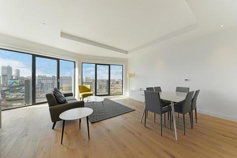 3 bedroom apartment to rent, Modena House, London City Island, London, E14