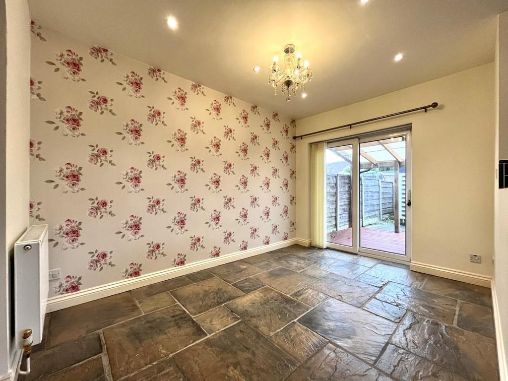 Kitchen Dining Area