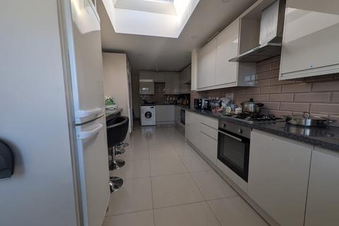 undefined, Room 1, Hayes, UB2