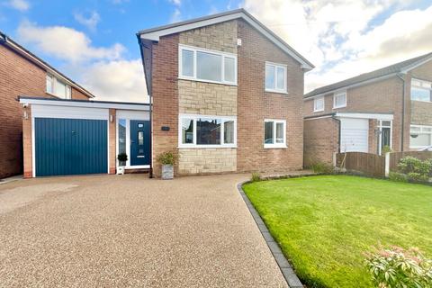 4 bedroom detached house for sale, Pinewood Crescent, Bury BL0