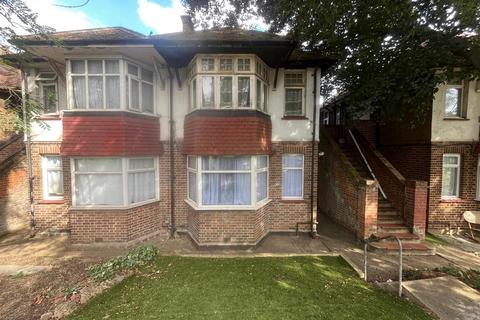 2 bedroom flat to rent, Barnhill Road, Wembley