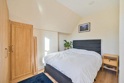 2 bedroom flat for sale, Agamemnon Road, West Hampstead, London, NW6