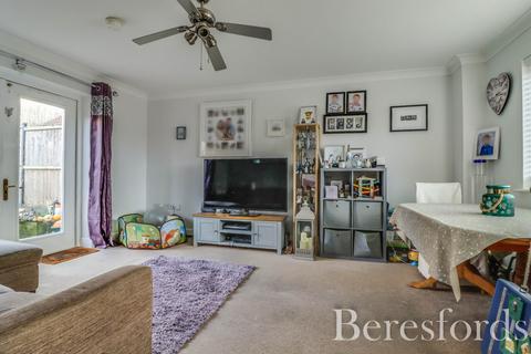 3 bedroom semi-detached house for sale, Mill Park Drive, Braintree, CM7