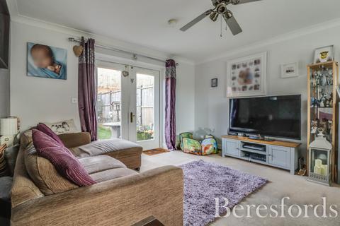 3 bedroom semi-detached house for sale, Mill Park Drive, Braintree, CM7