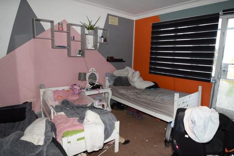 undefined, The Ridings, Ealing, W5
