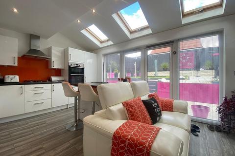 3 bedroom detached house for sale, Hearth Close, Dudley DY2