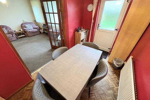 4 bedroom semi-detached house for sale, Hayling Avenue, Little Paxton, PE19 6HG