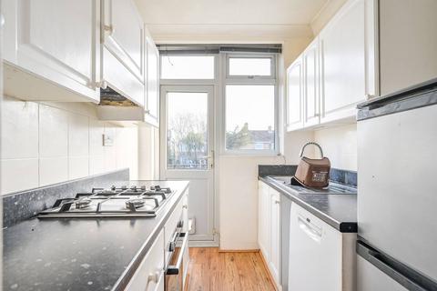 2 bedroom terraced house to rent, Walthamstow, Walthamstow, London, E17