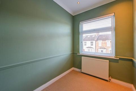 2 bedroom terraced house to rent, Walthamstow, Walthamstow, London, E17