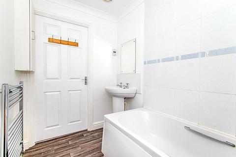 2 bedroom flat to rent, Brunel Court, Cornwall TR1