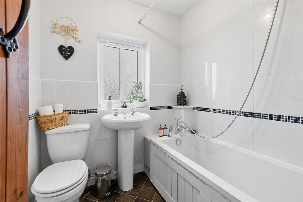 Bathroom.jpg