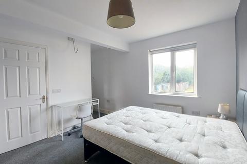 undefined, Chelmer Road, Chelmsford, CM2
