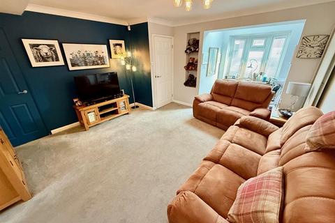 undefined, Spruce Avenue, Ormesby