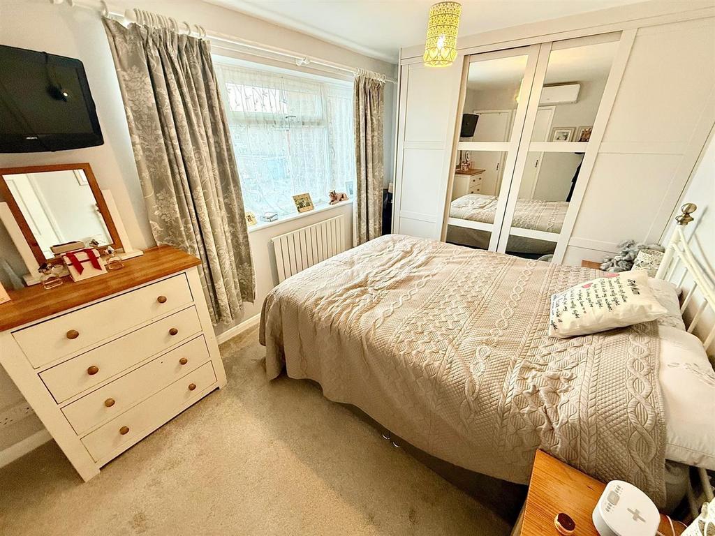 Bed 1