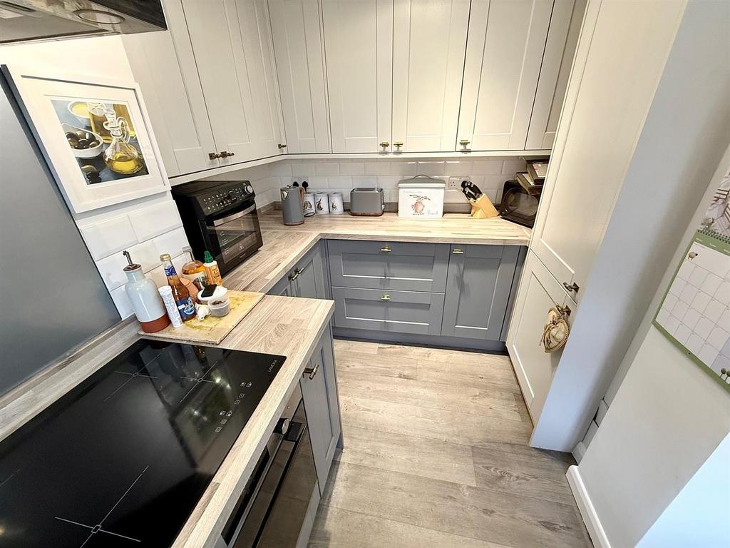 Kitchen 2
