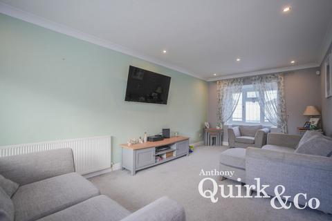 4 bedroom detached house for sale, Florence Road, Canvey Island, SS8