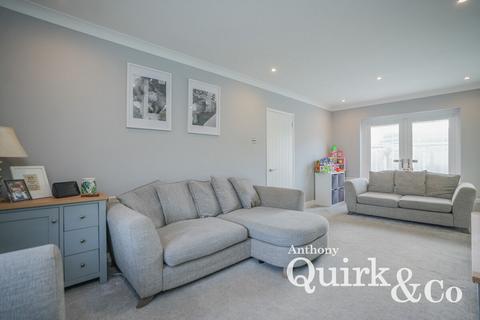 4 bedroom detached house for sale, Florence Road, Canvey Island, SS8