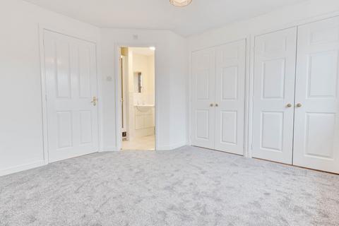 4 bedroom detached house to rent, Bignell Croft, Milton Keynes MK5