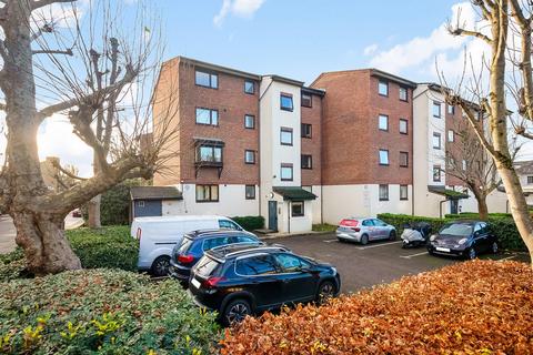 1 bedroom flat for sale, Granville Square, Peckham, London, SE15