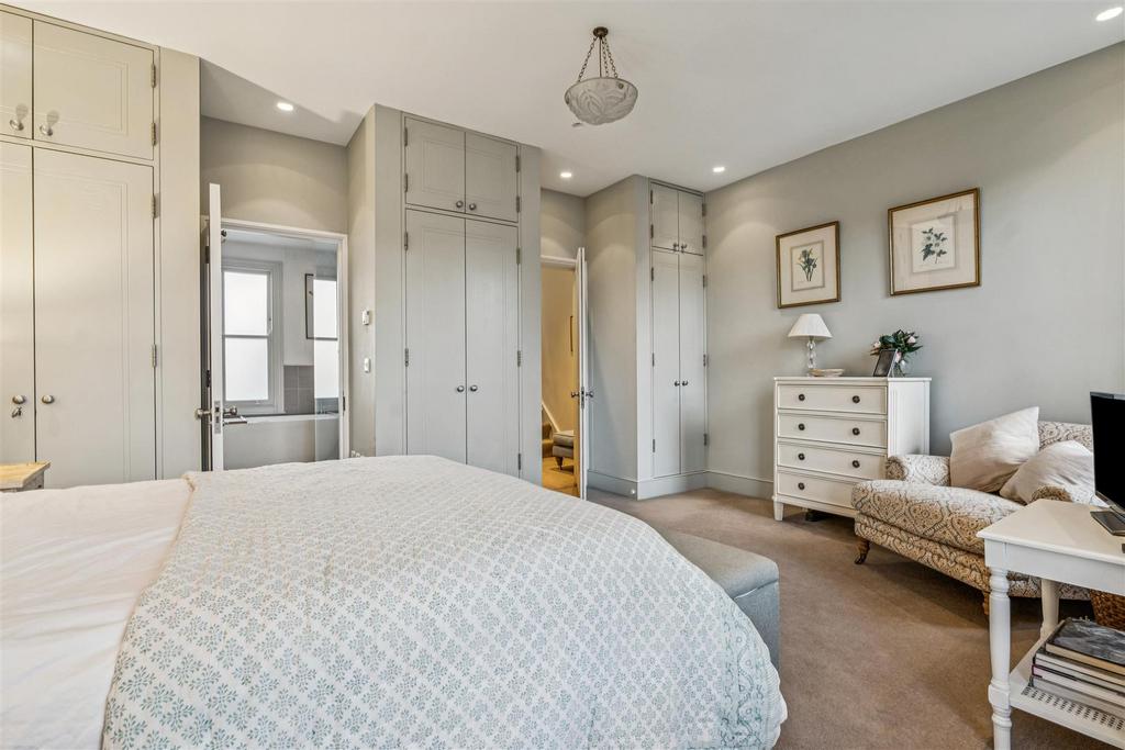 FOR SALE - Duke Road, W4