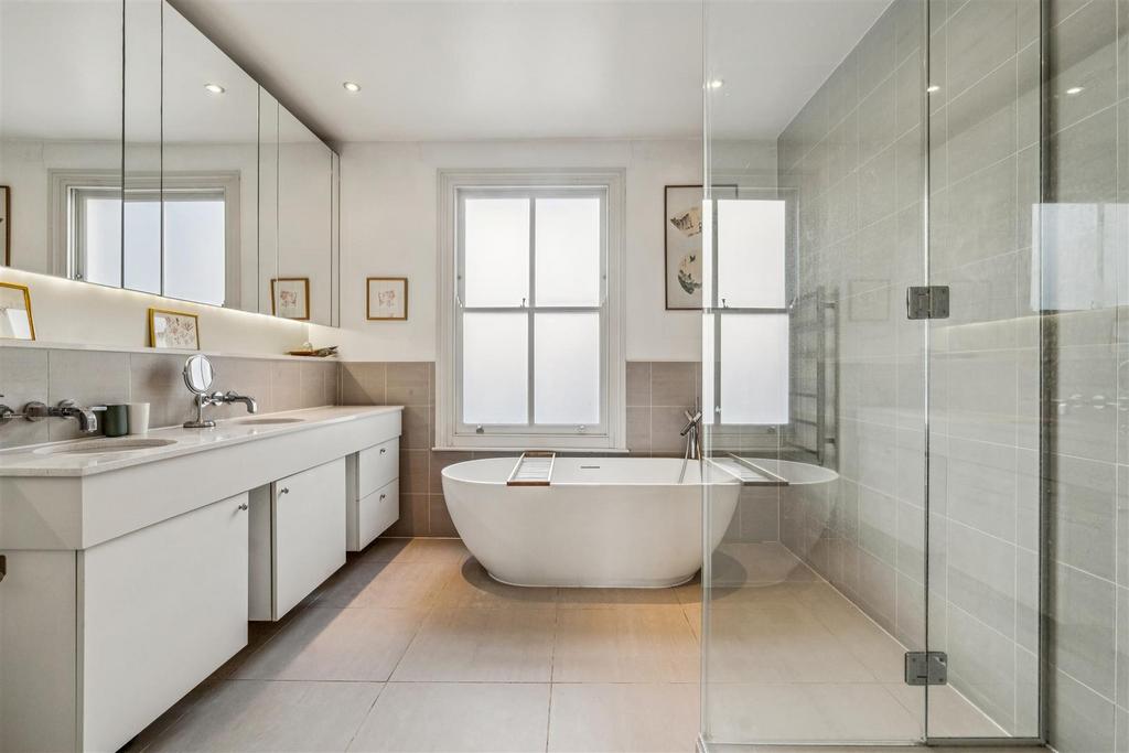 FOR SALE - Duke Road, W4