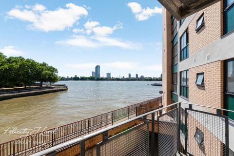Old Bellgate Place, London E14