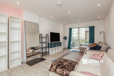 2 bedroom flat to rent, 8 Valley Road Brockley SE14