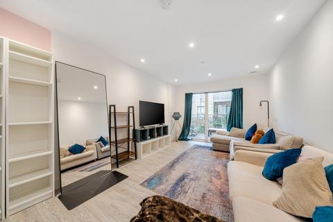 2 bedroom flat to rent, 8 Valley Road Brockley SE14