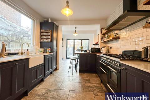3 bedroom terraced house to rent, Vaughan Road, Harrow, Middx, HA1