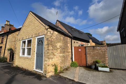 1 bedroom apartment to rent, Church Street, South Cave