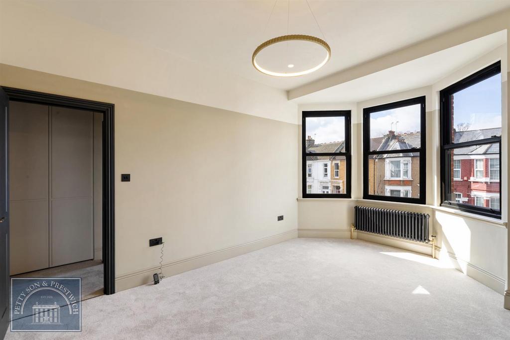 Lonsdale Road 010.jpg