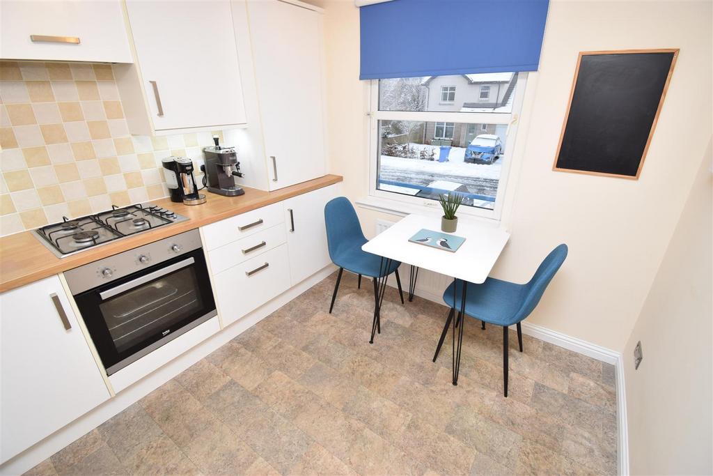 Kitchen breakfast room (2).jpg