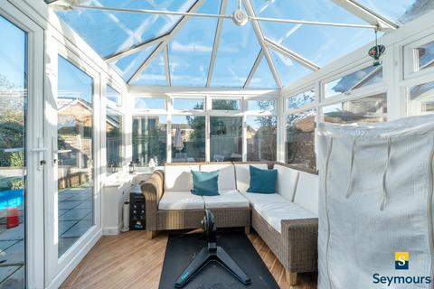 3 bedroom end of terrace house for sale, Sandalwood, Surrey GU2