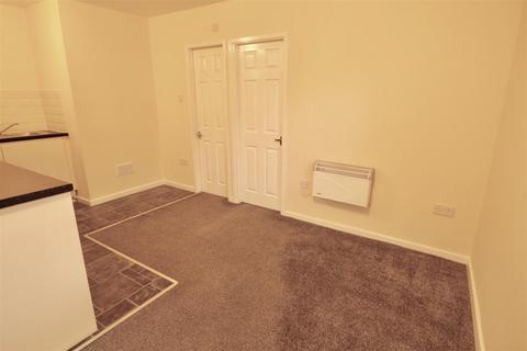 1 bedroom apartment to rent, Southend Terrace, Sheriff Hill, Gateshead