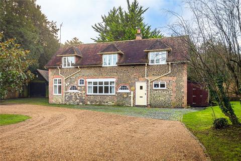 2 bedroom detached house to rent, The Street, Albury, Guildford, Surrey, GU5