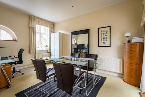 2 bedroom detached house to rent, The Street, Albury, Guildford, Surrey, GU5