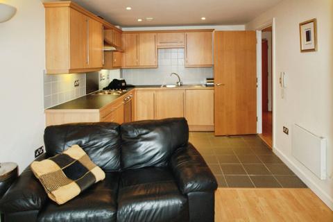 1 bedroom flat to rent, City Walk, Leeds, West Yorkshire, LS11