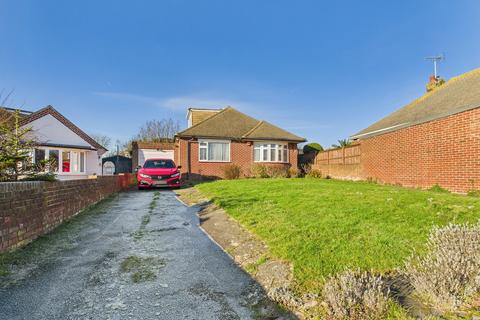 3 bedroom detached bungalow for sale, Harmsworth Gardens, Broadstairs, CT10