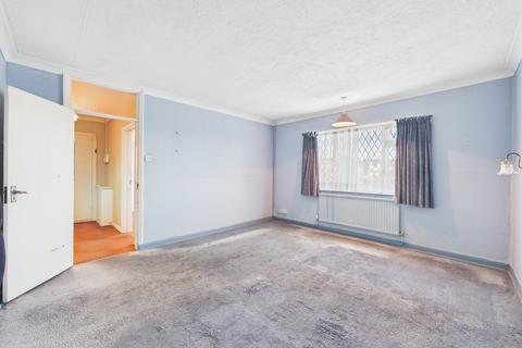 3 bedroom detached bungalow for sale, Harmsworth Gardens, Broadstairs, CT10