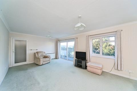 3 bedroom flat for sale, Blackwater Road, Eastbourne BN21
