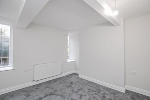 2 bedroom flat to rent, Meadway Court, Meadway, Hampstead Garden Suburb, NW11