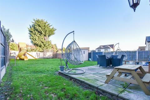 5 bedroom detached house for sale, Wyatts Green Road, Wyatts Green, Brentwood