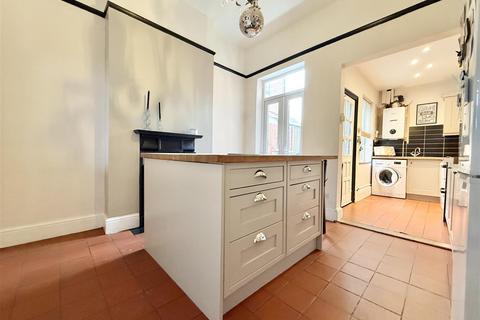 4 bedroom terraced house for sale, Duncan Road, Aylestone LE2