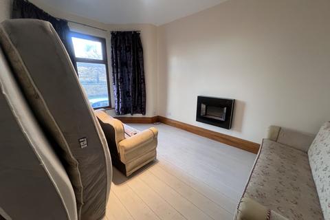 undefined, Hilton Road, Bradford BD7